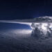 Incrível, piloto faz foto espetacular de tempestade a mais de 11 mil metros de altura