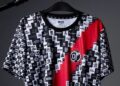 Mil patrocinadores? Time peruano enche a camisa com mil patrocínios